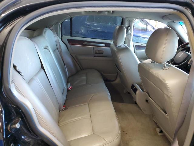 Lincoln Towncar Signature Limited Image 10