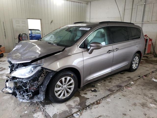  Salvage Chrysler Pacifica
