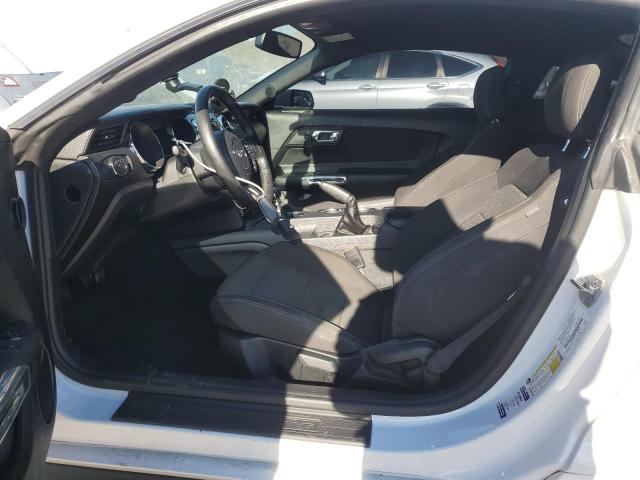 Ford Mustang Image 4