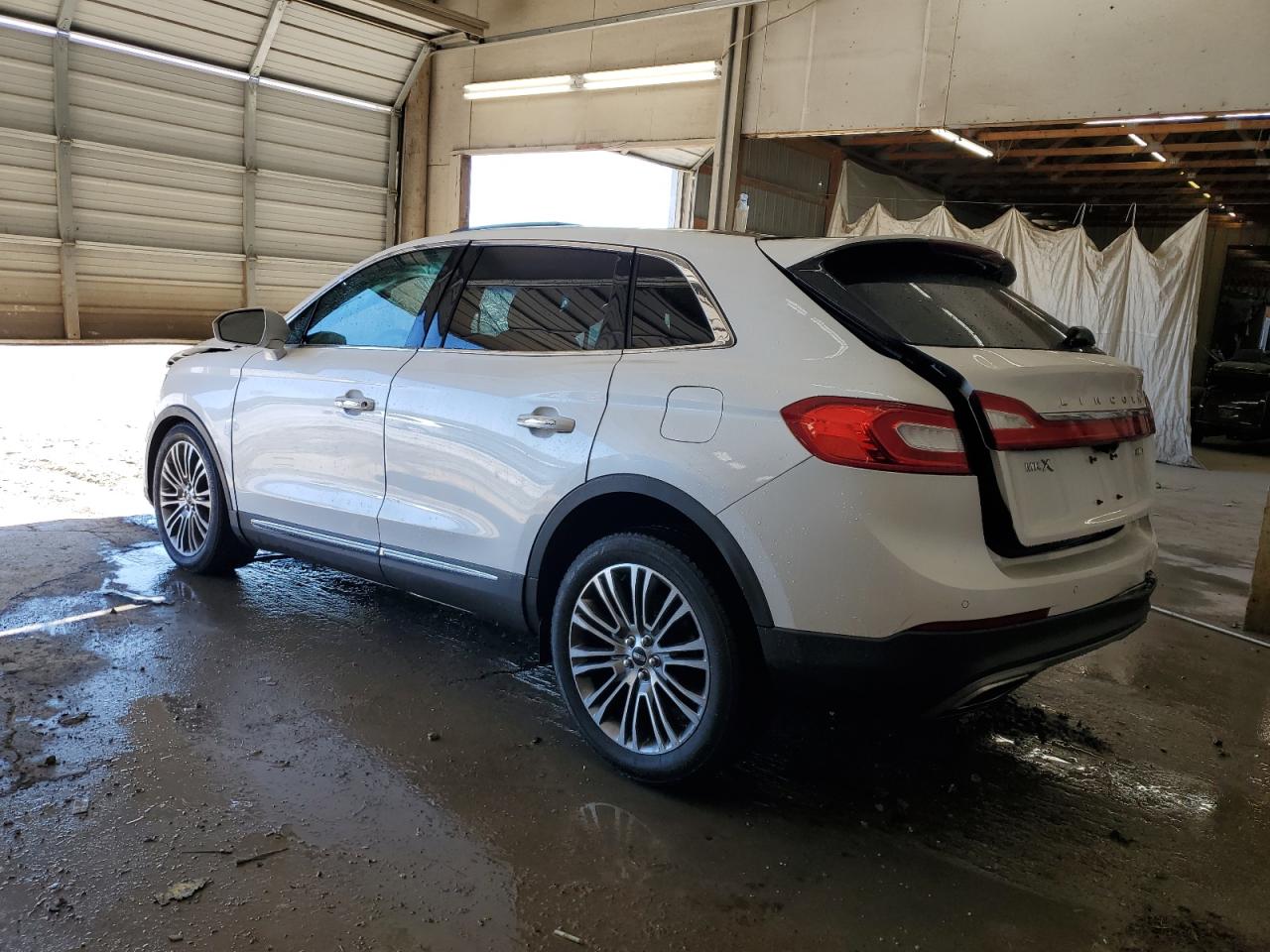 Lincoln MKX Reserve Image 3