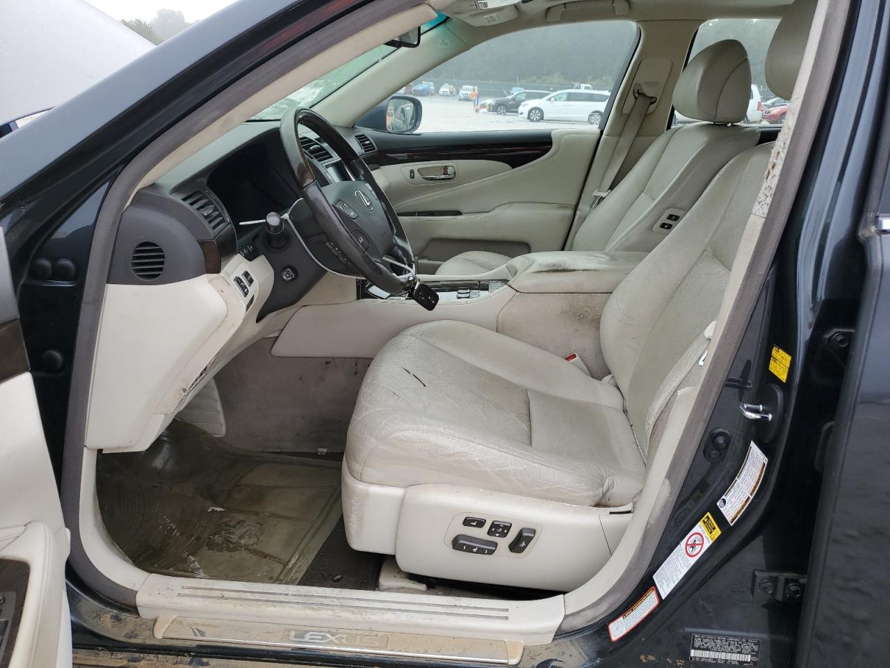 Lexus LS 460l Image 9