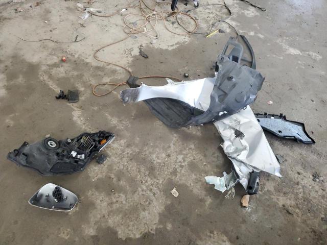 Toyota Corolla L Image 2