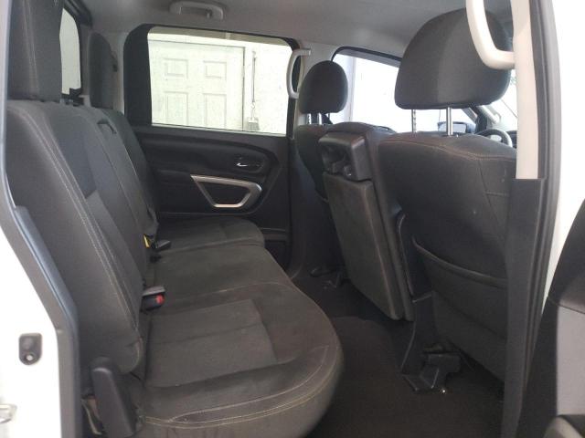 Nissan Titan S Image 4