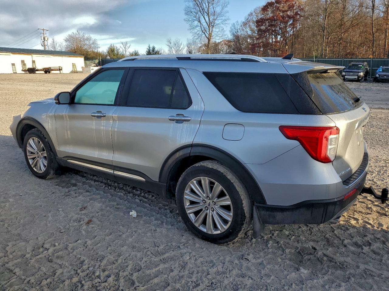 Ford Explorer Limited Image 7