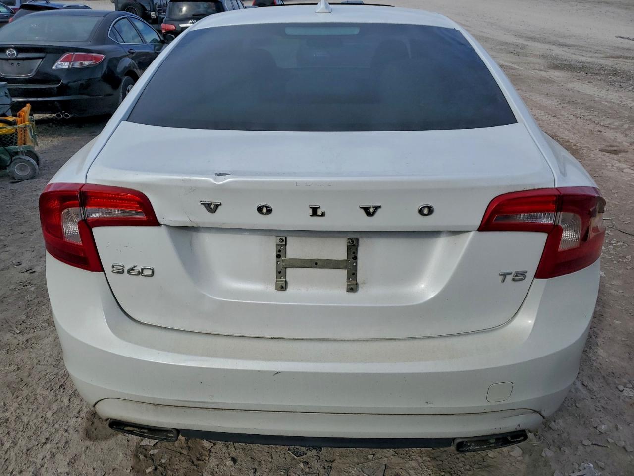 Volvo S60 Premier Image 8