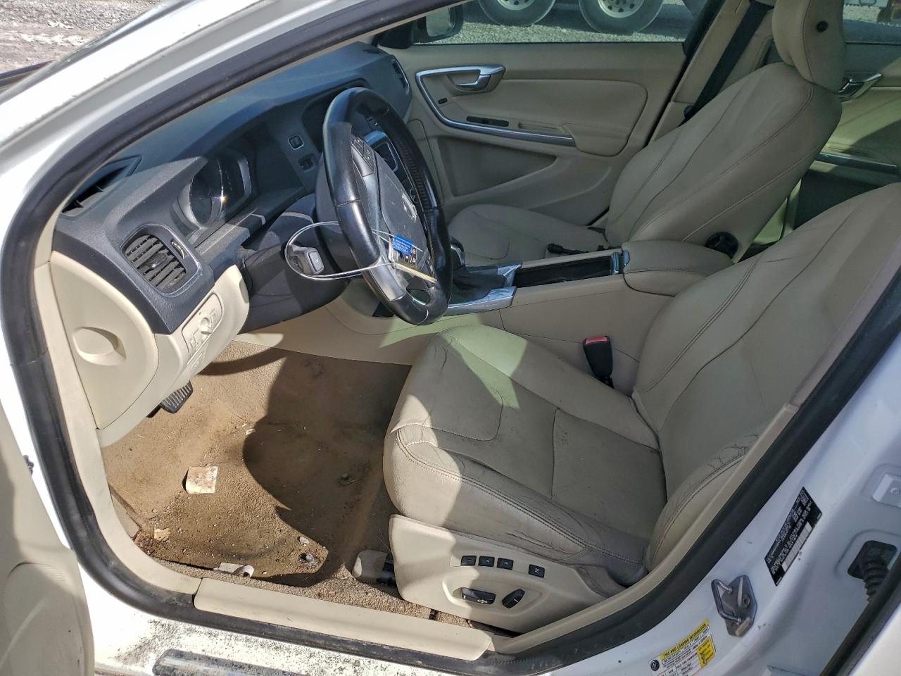 Volvo S60 Premier Image 6