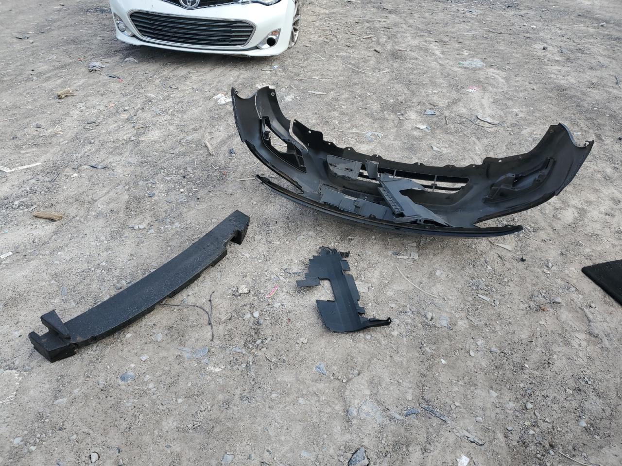 Nissan Versa S Image 10