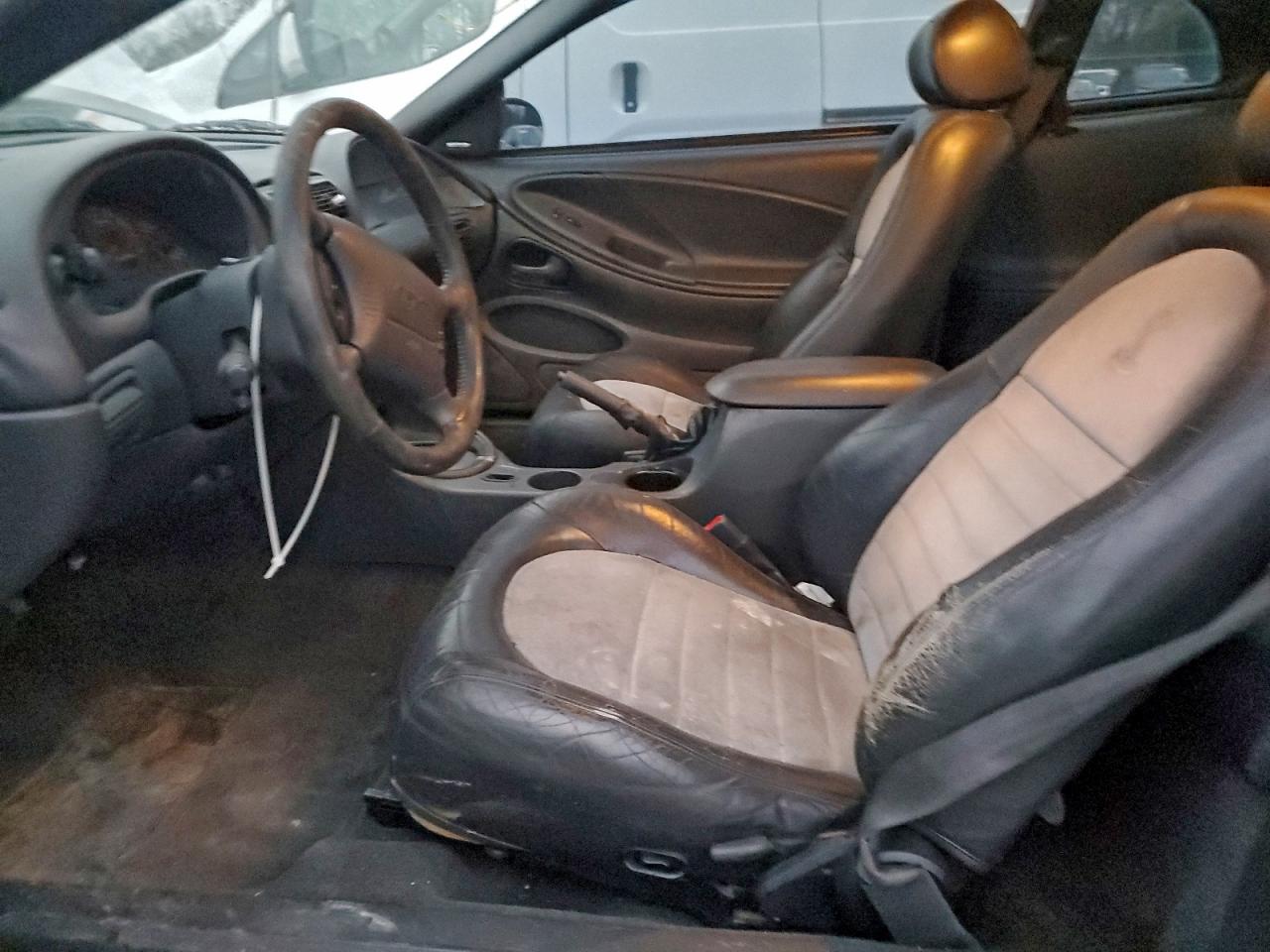 Ford Mustang Gt Image 5