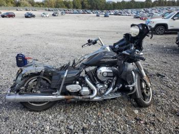  Salvage Harley-Davidson Fl