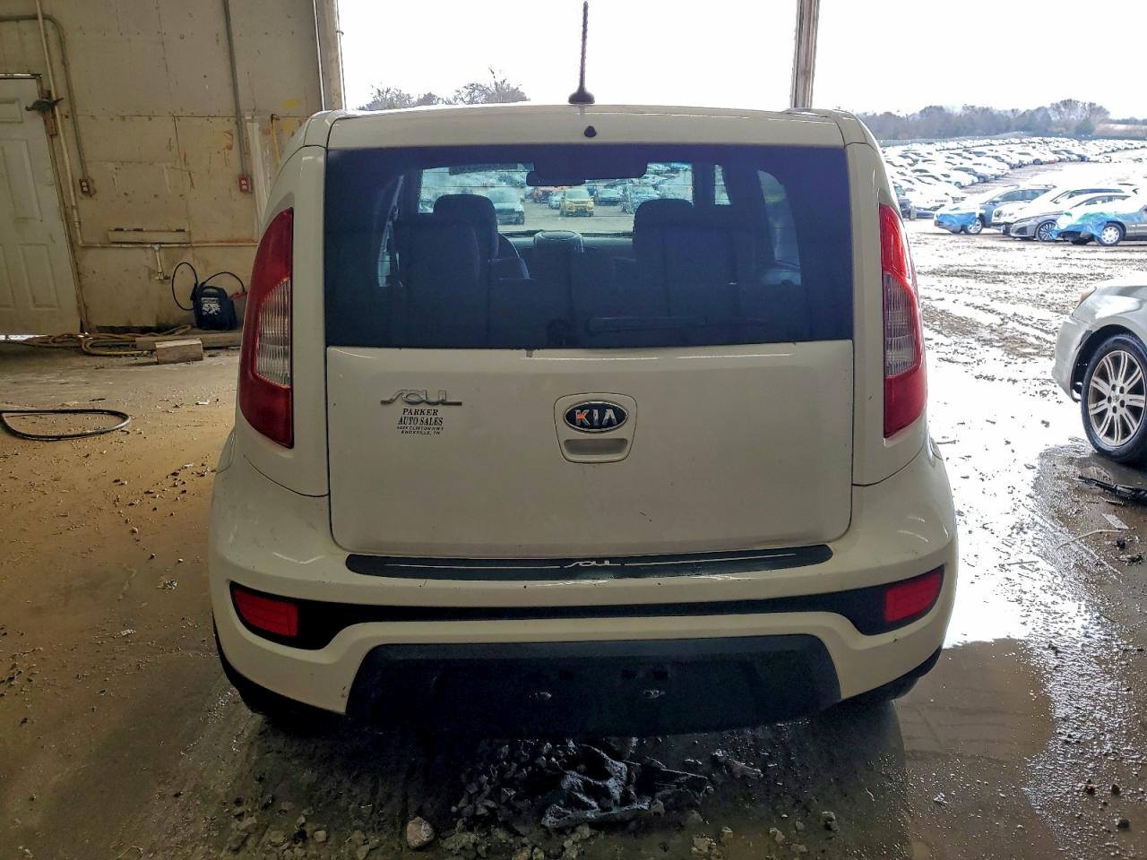 Kia Soul + Image 11