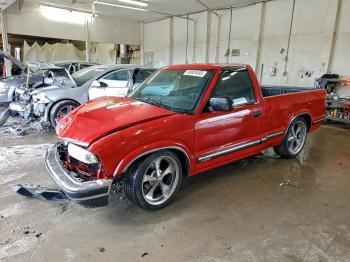  Salvage Chevrolet S-10