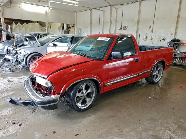  Salvage Chevrolet S-10