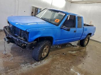  Salvage Chevrolet Gmt