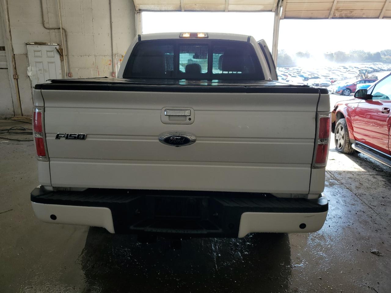 Ford F-150 Supercrew Image 8