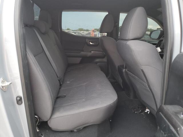 Toyota Tacoma Double Cab Image 8