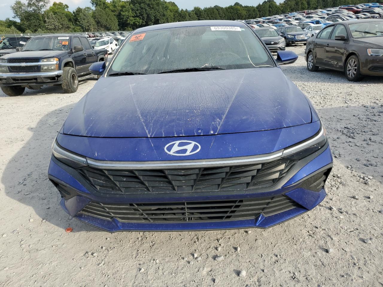 Hyundai ELANTRA Sel Image 5