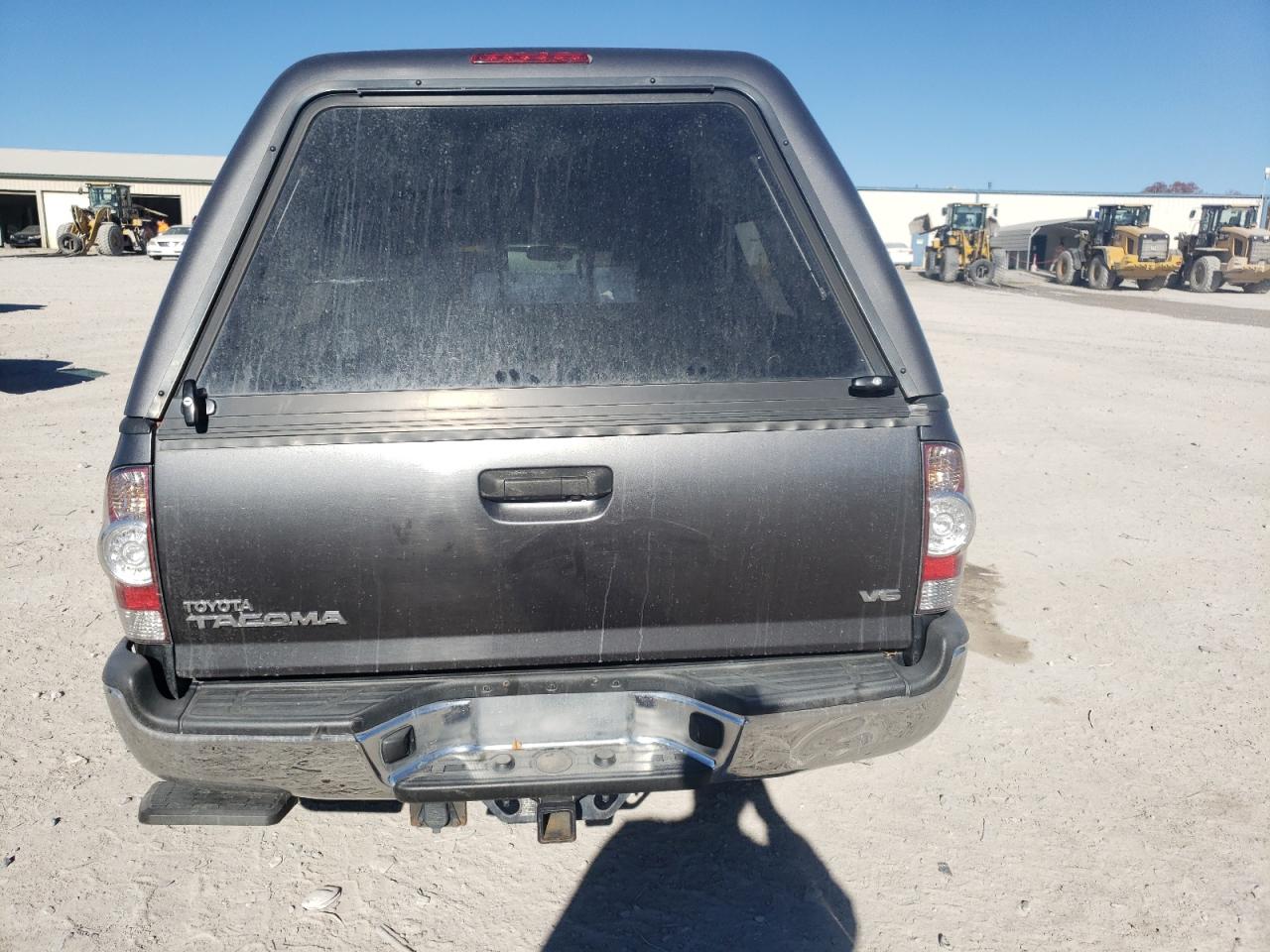 Toyota Tacoma Double Cab Long Bed Image 12