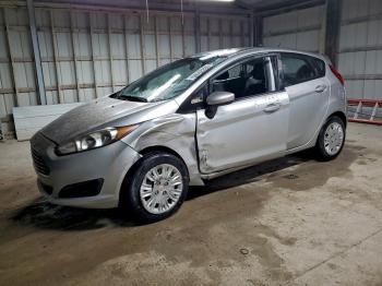  Salvage Ford Fiesta