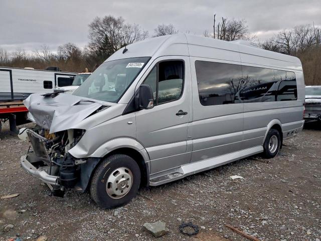  Salvage Mercedes-Benz Sprinter