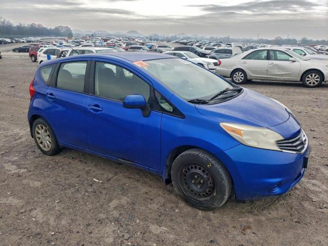 Nissan Versa S Image 10