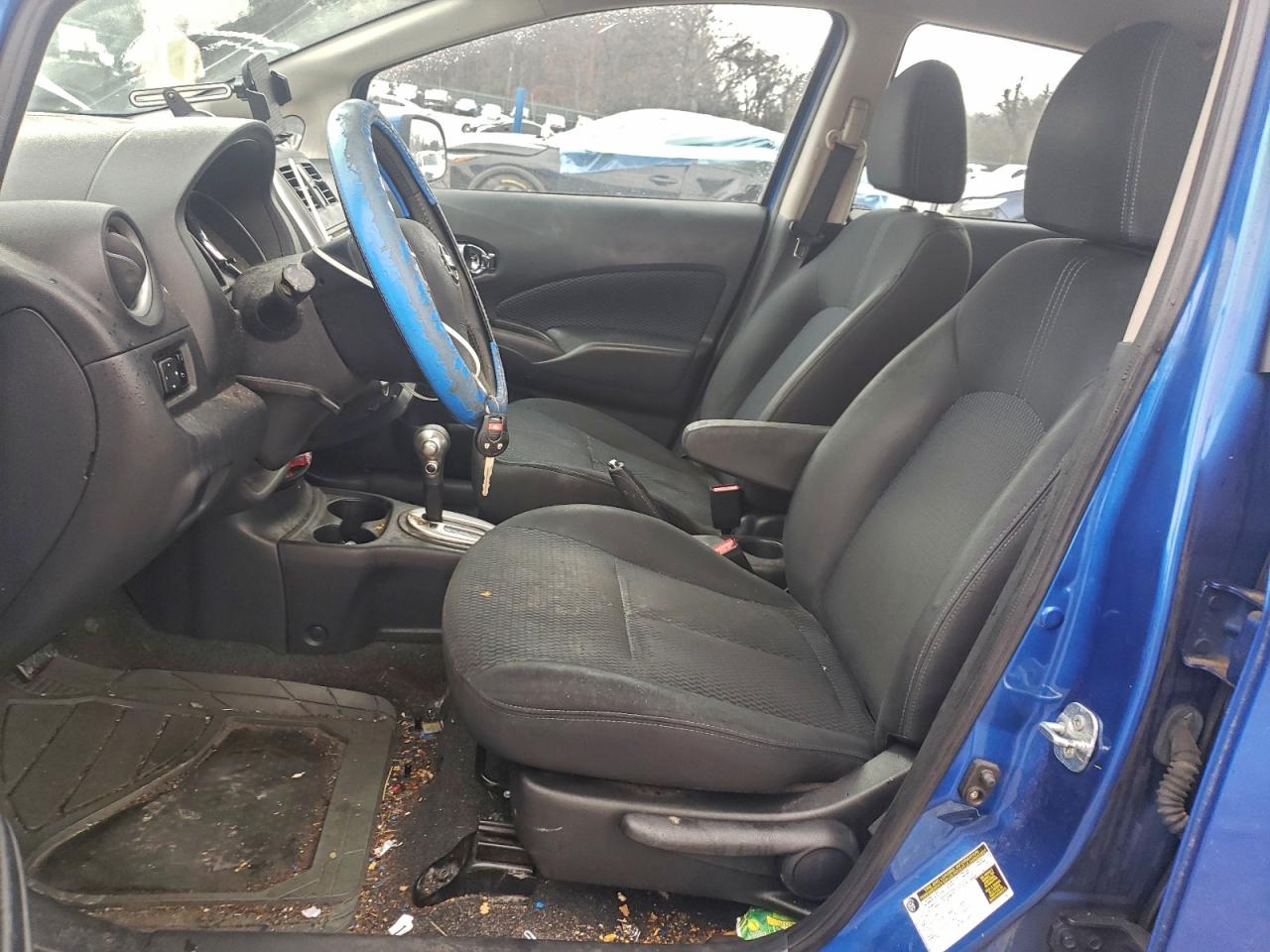 Nissan Versa S Image 7