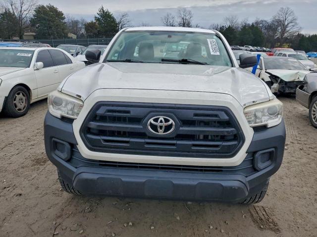 Toyota Tacoma Access Cab Image 9