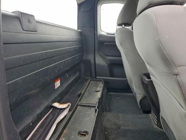 Toyota Tacoma Access Cab Image 4