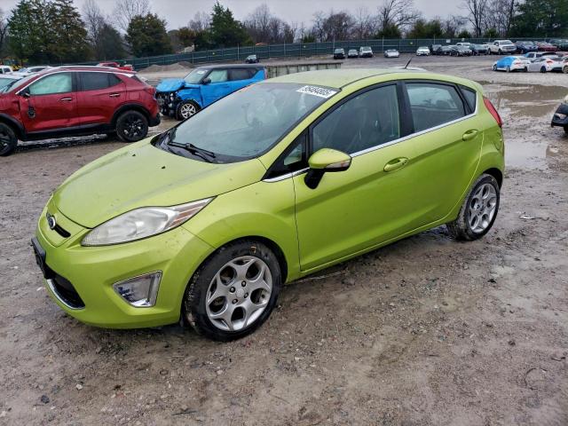  Salvage Ford Fiesta