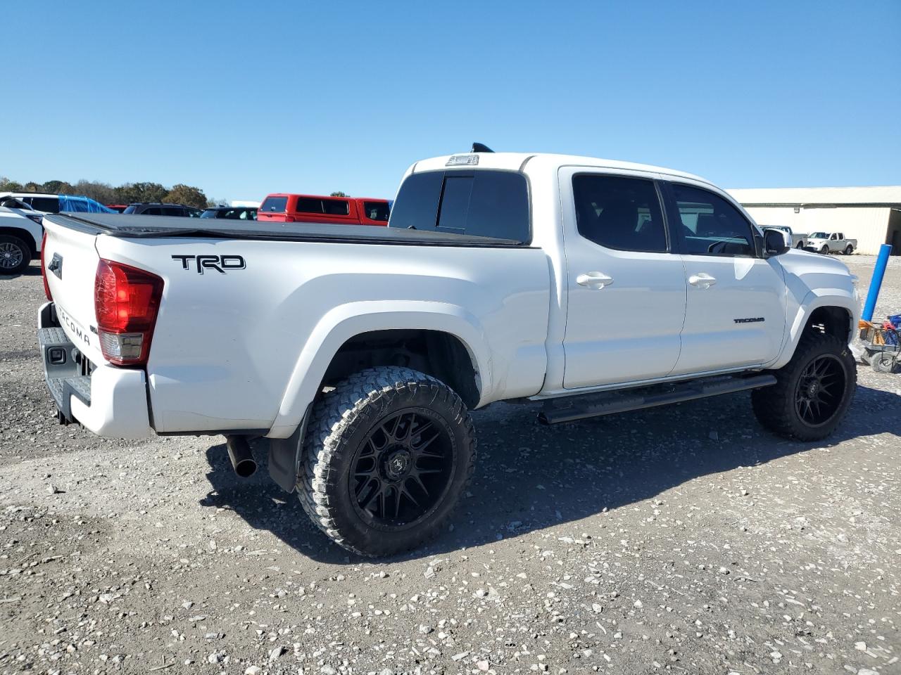 Toyota Tacoma Double Cab Image 7