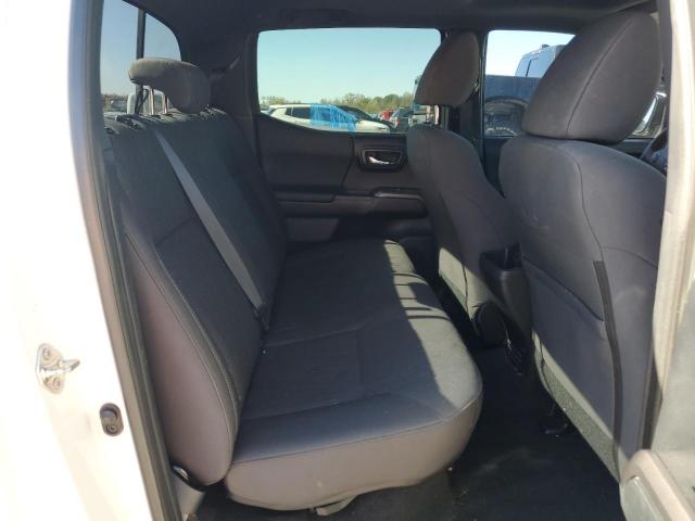 Toyota Tacoma Double Cab Image 6