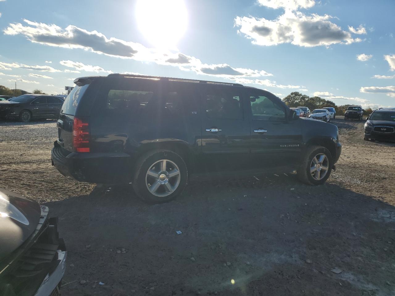 Chevrolet Suburban K1500 Ls Image 4