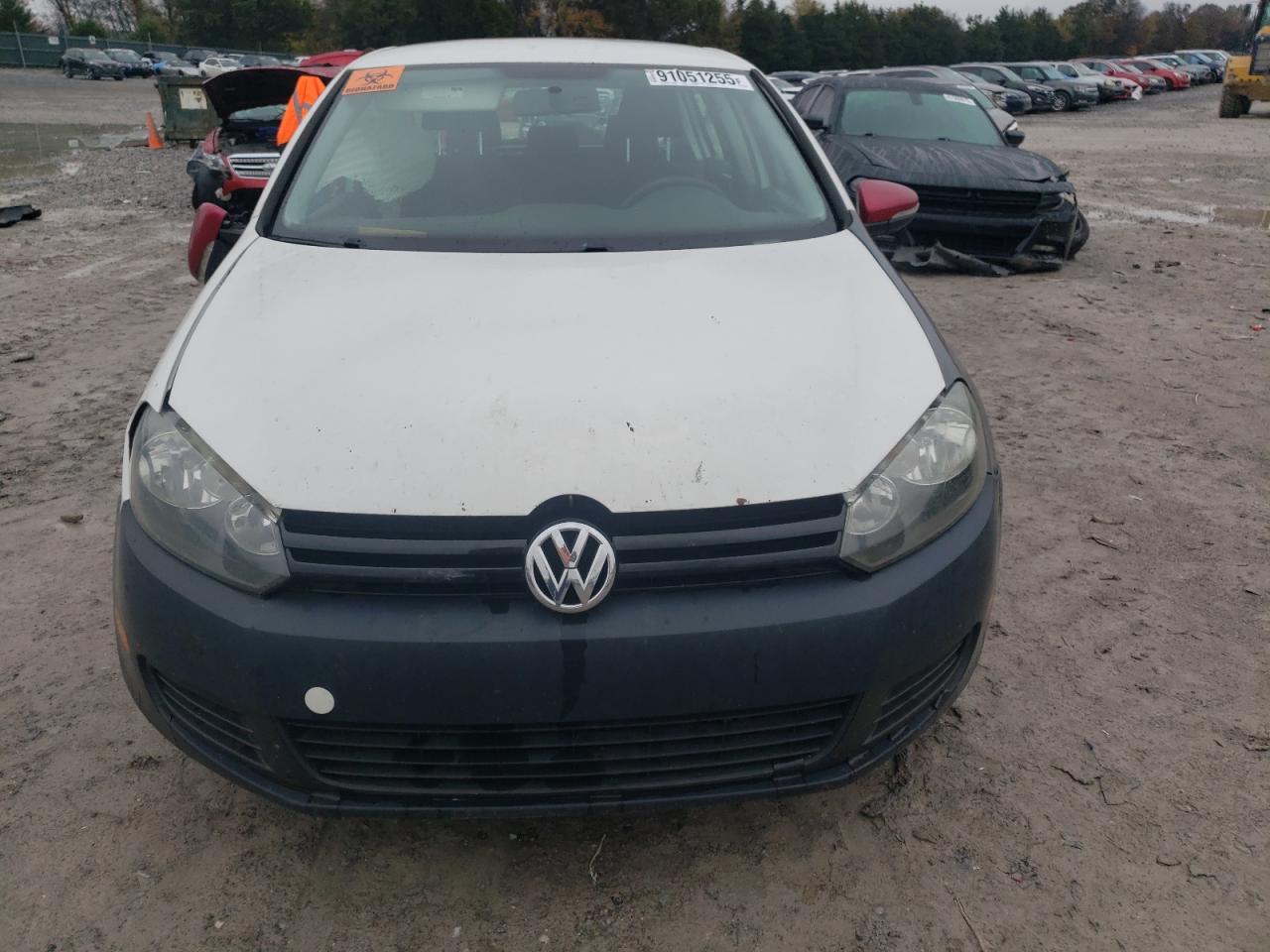 Volkswagen Golf Image 7