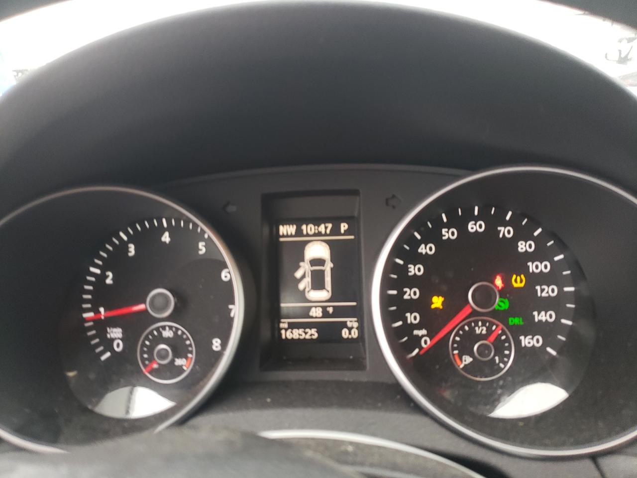 Volkswagen Golf Image 12