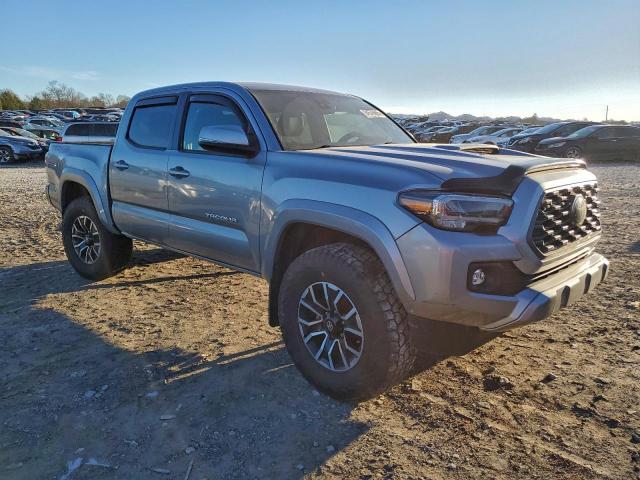 Toyota Tacoma Double Cab Image 11