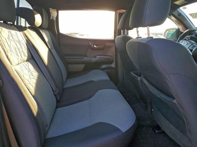 Toyota Tacoma Double Cab Image 7