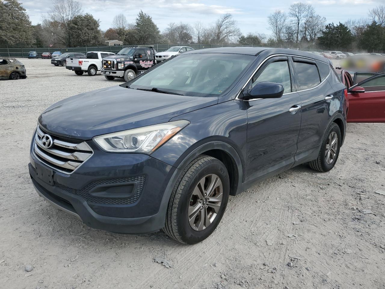 Hyundai SANTA FE Image 1