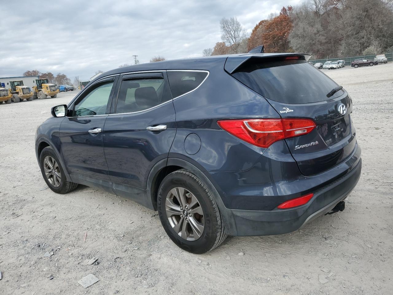 Hyundai SANTA FE Image 4