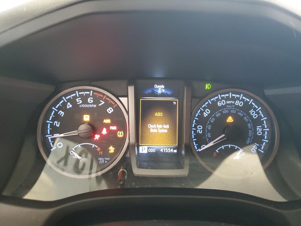 Toyota Tacoma Double Cab Image 13