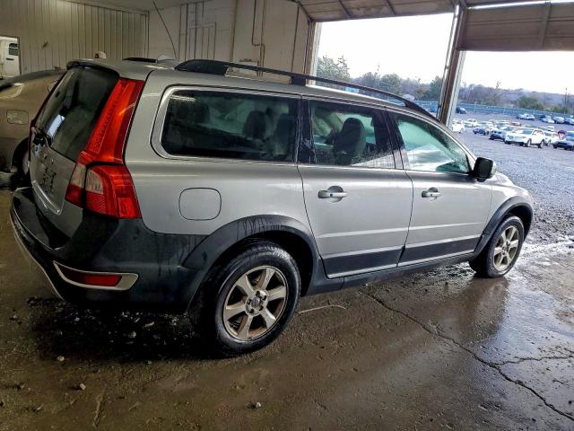 Volvo XC70 3.2 Image 2