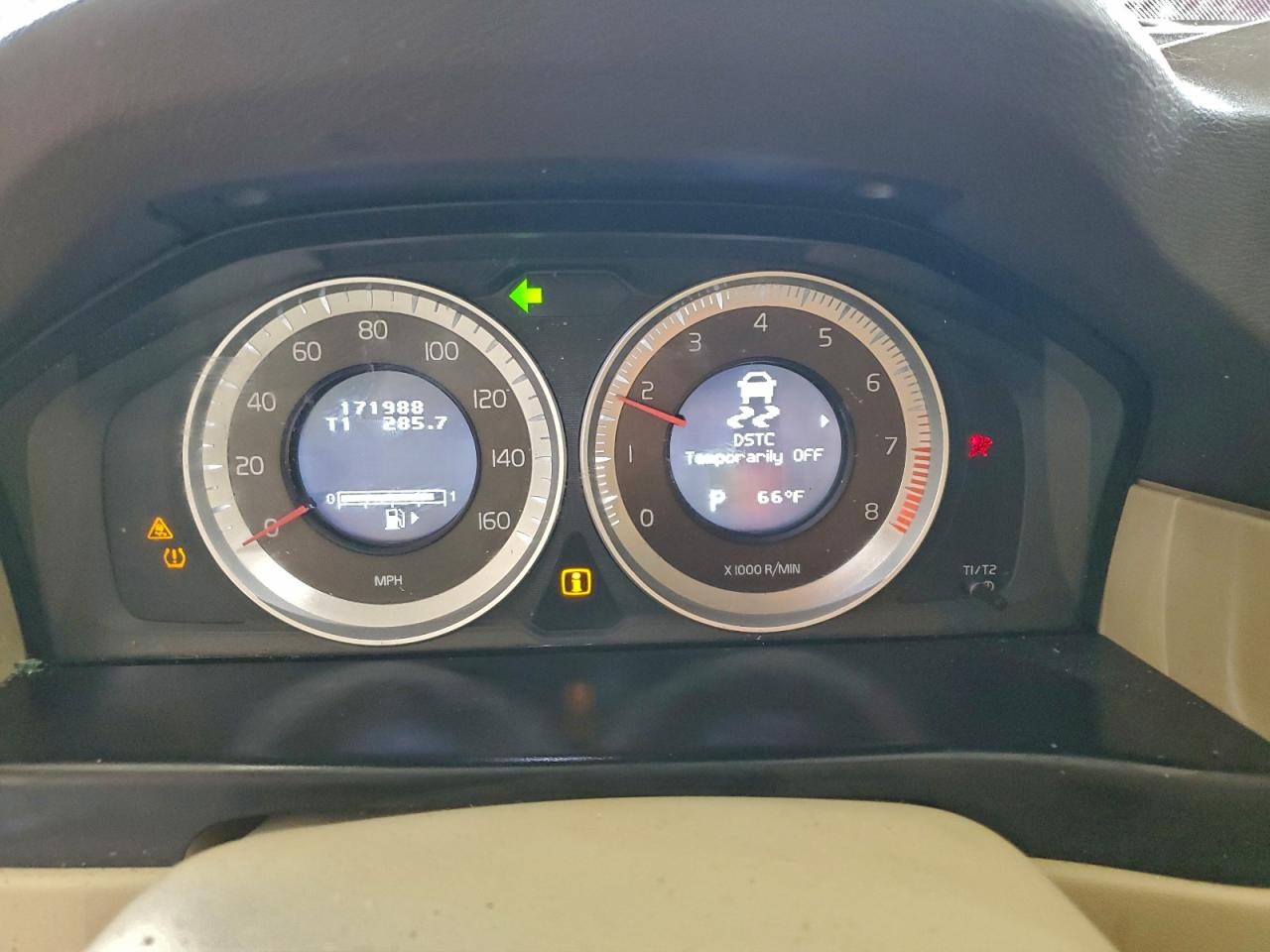 Volvo XC70 3.2 Image 4