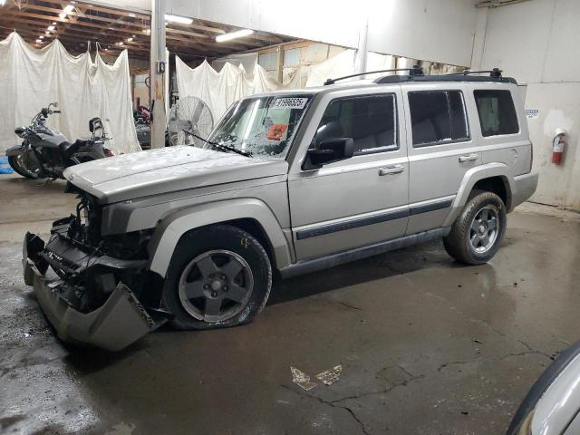 Salvage Jeep Commander
