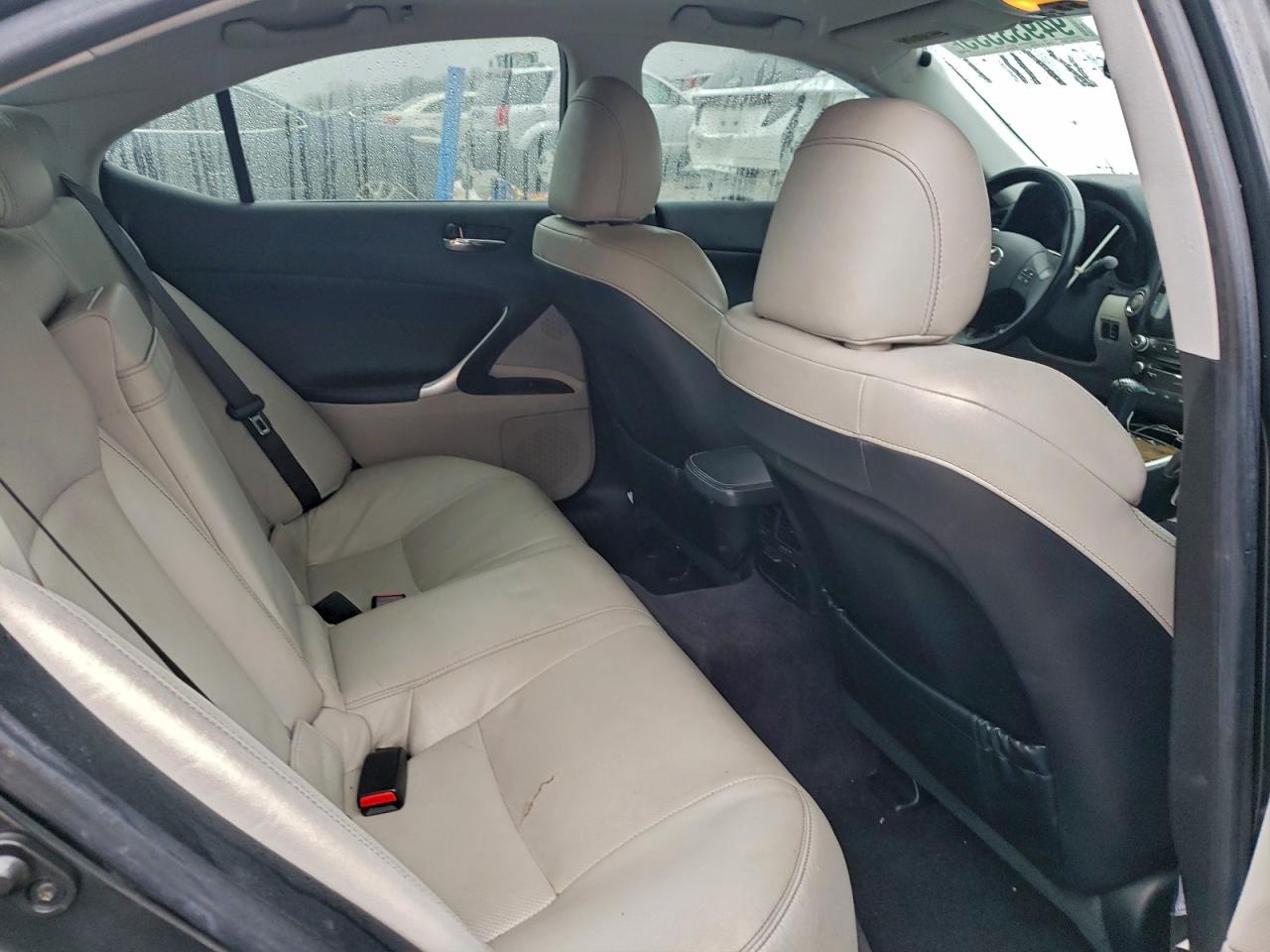 Lexus Is 250 Image 4