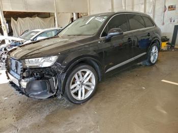 Salvage Audi Q7