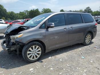  Salvage Toyota Sienna