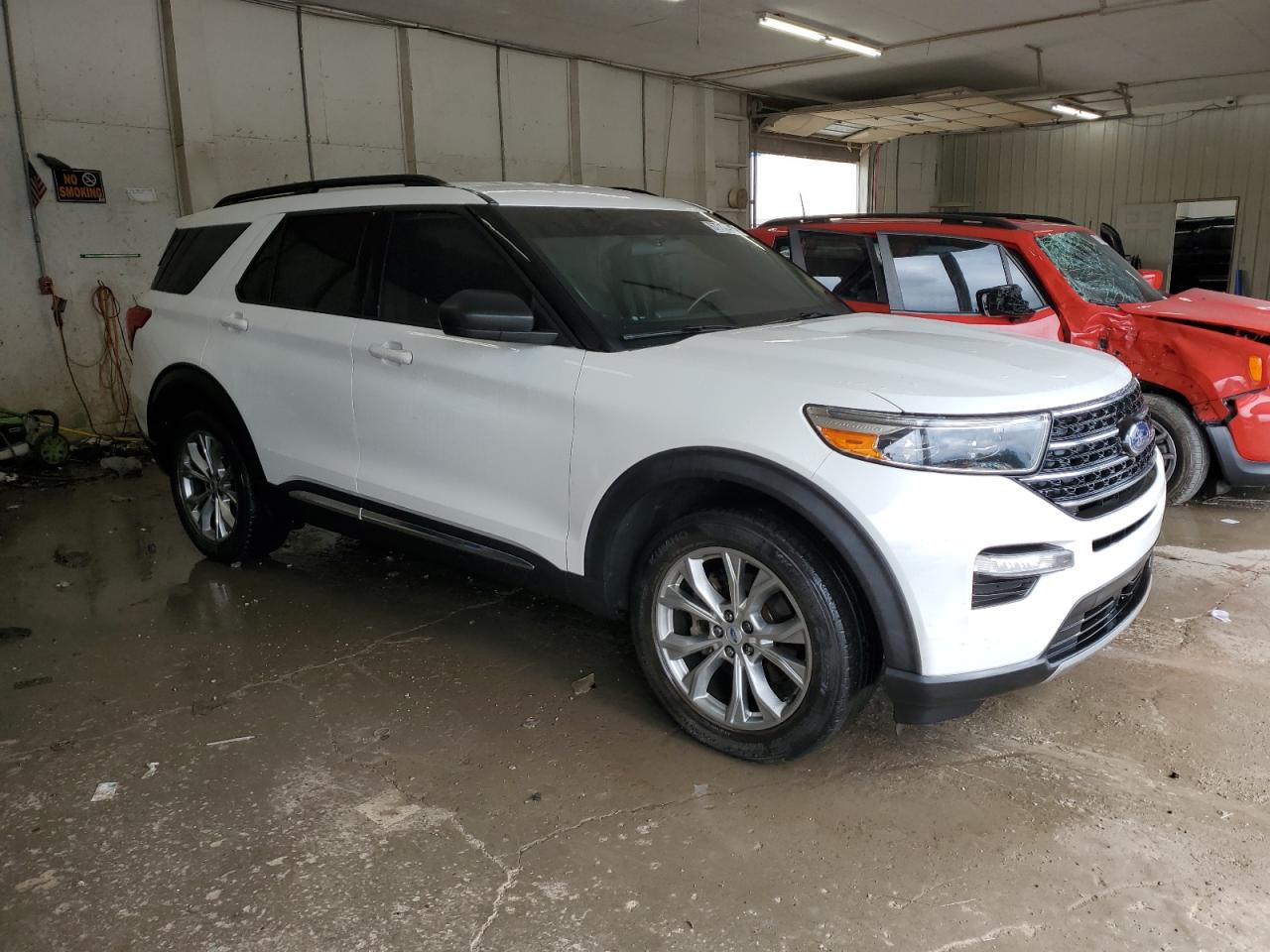 Ford Explorer Xlt Image 6