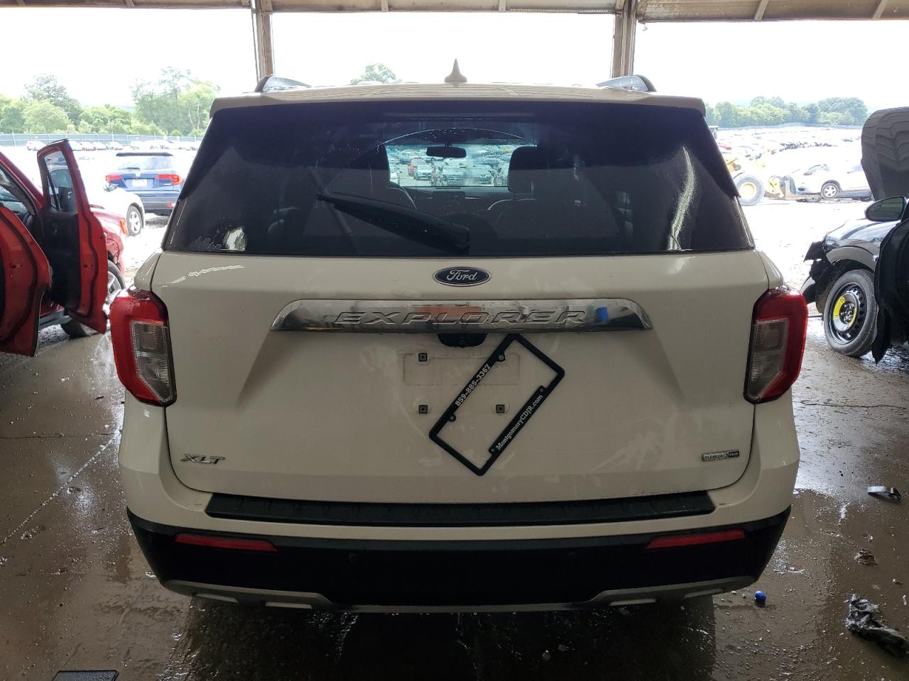 Ford Explorer Xlt Image 9