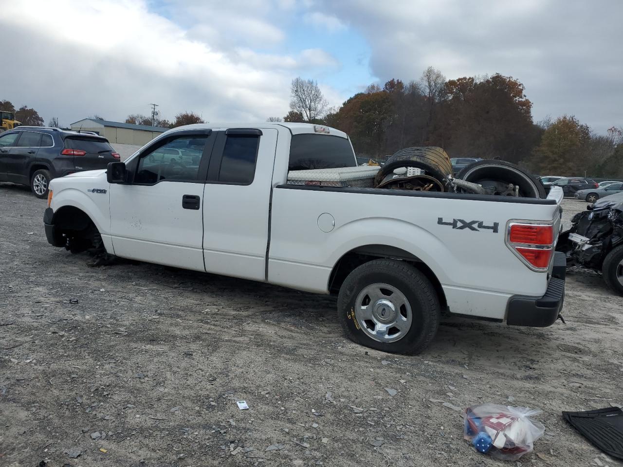 Ford F-150 Super Cab Image 9