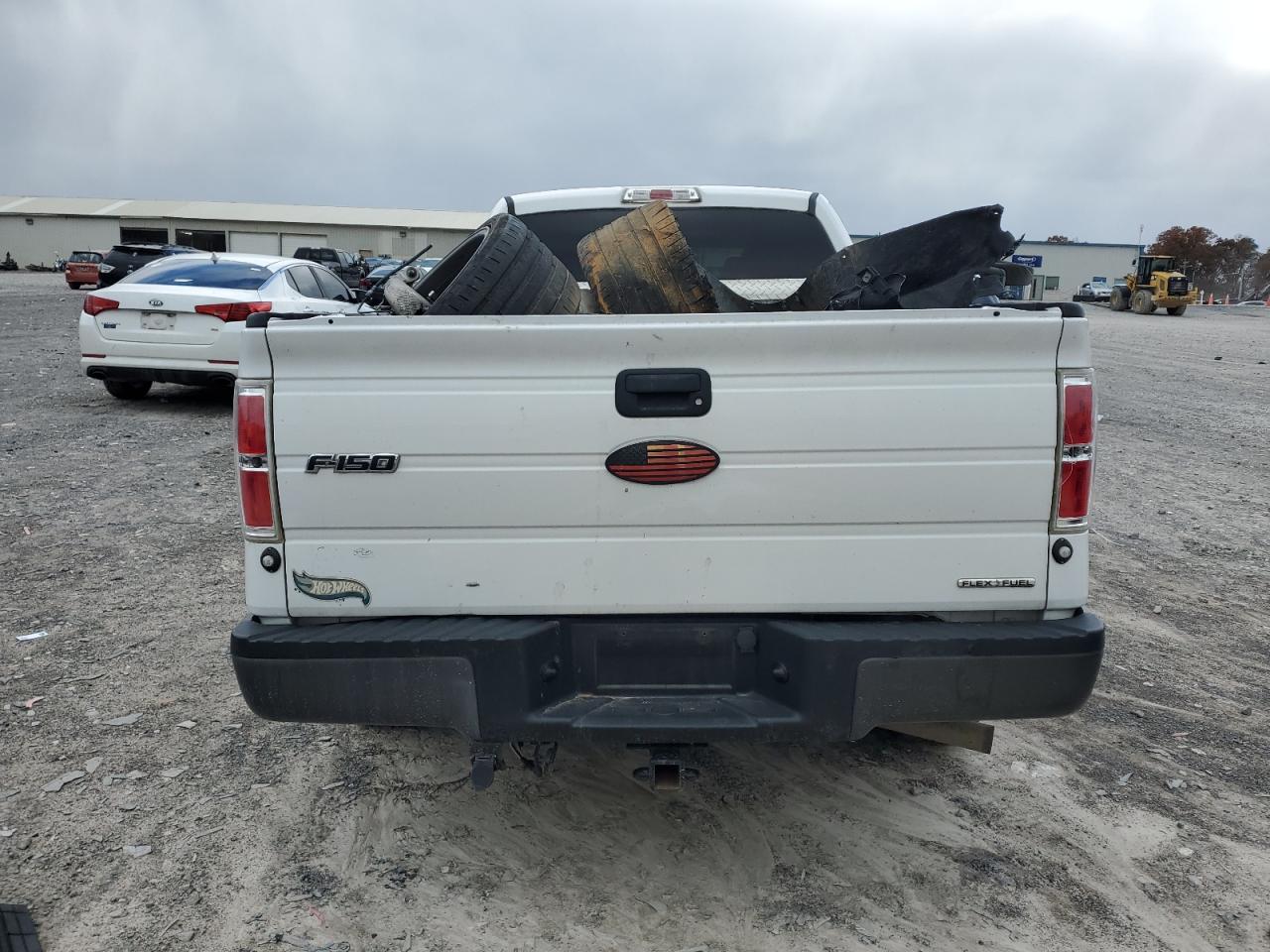 Ford F-150 Super Cab Image 3