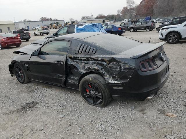 Ford Mustang Image 2