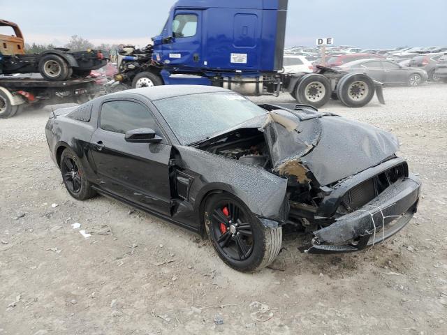 Ford Mustang Image 6